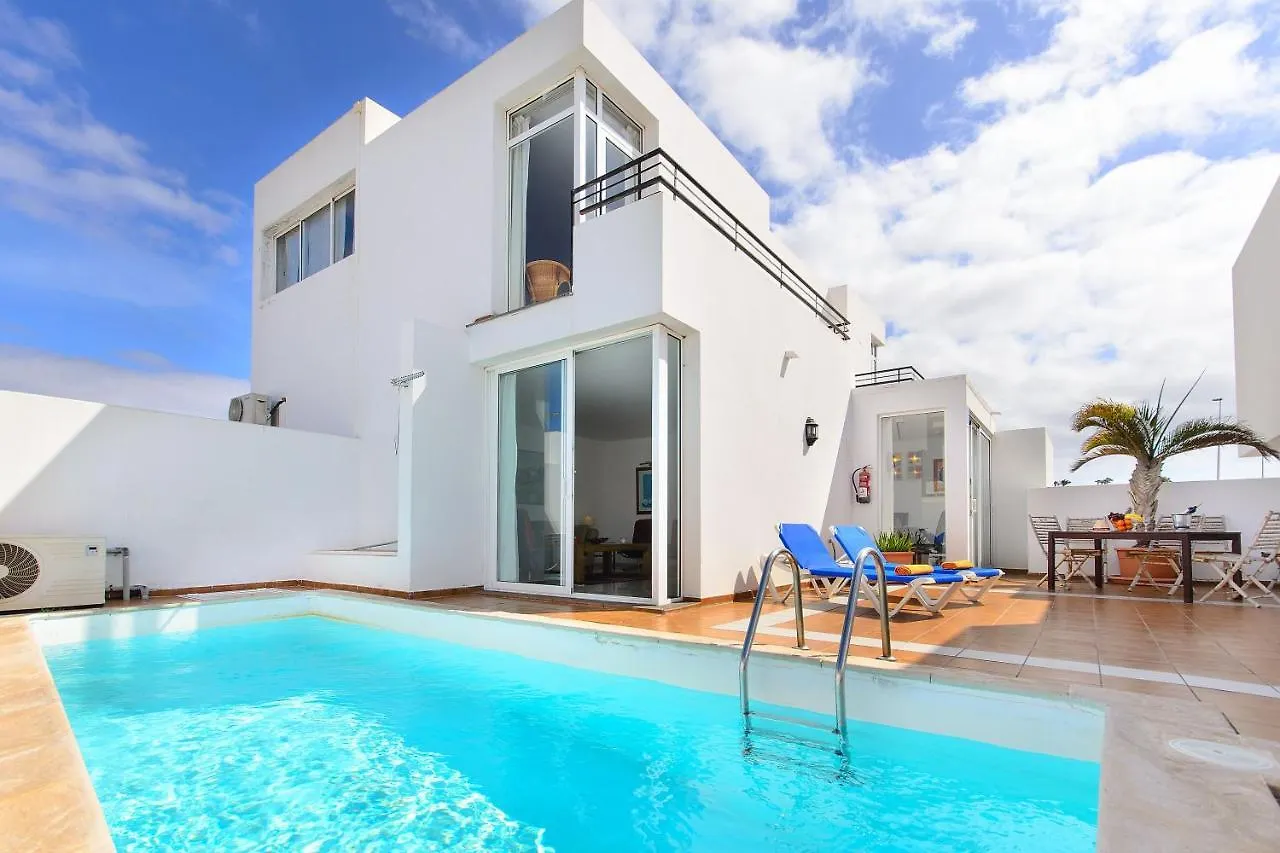 Luis III Villa Puerto del Carmen