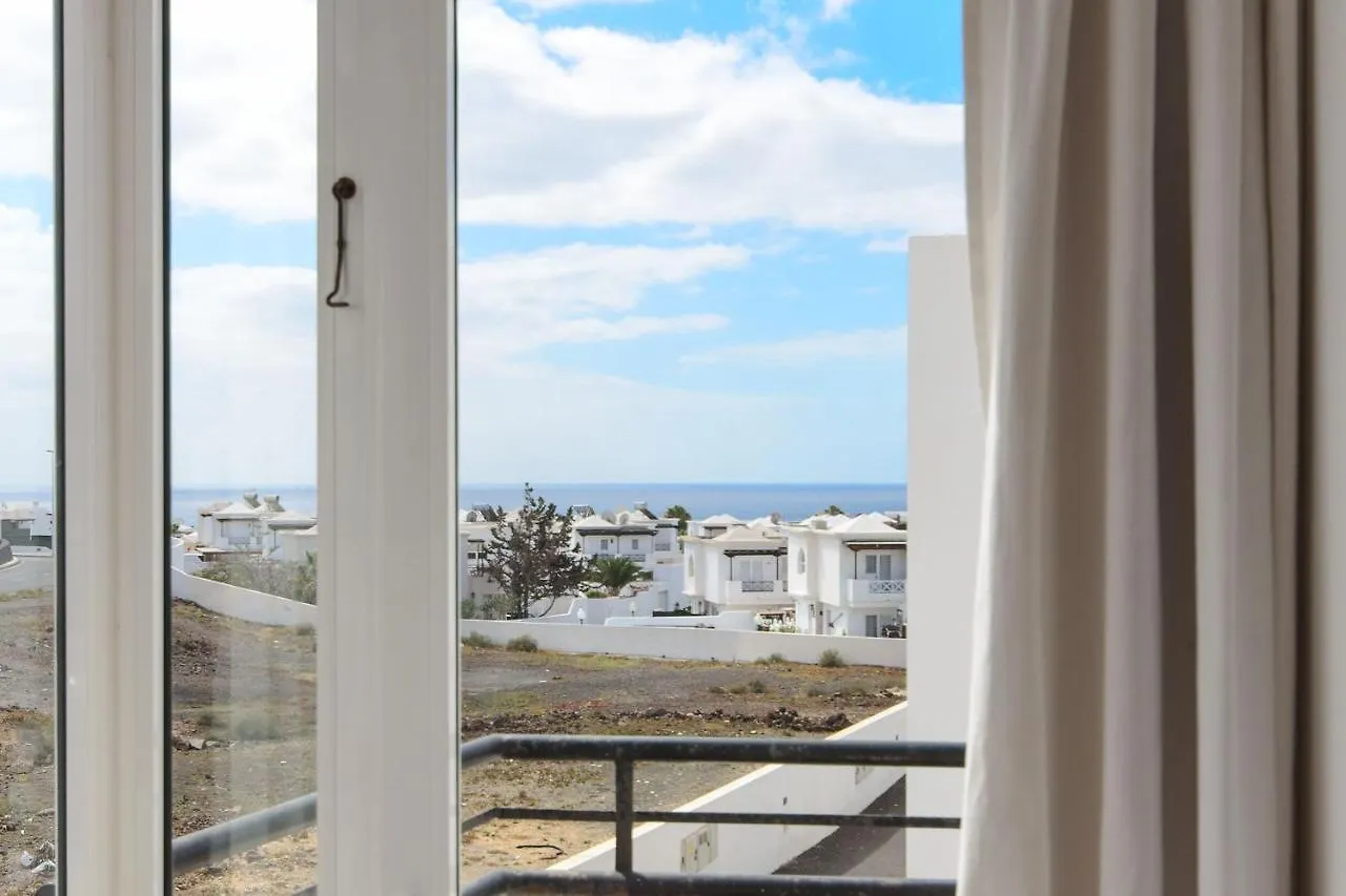 Luis III Villa Puerto del Carmen